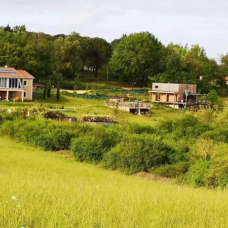 ベッド・アンド・ブレックファスト Chez Eva En Perigord